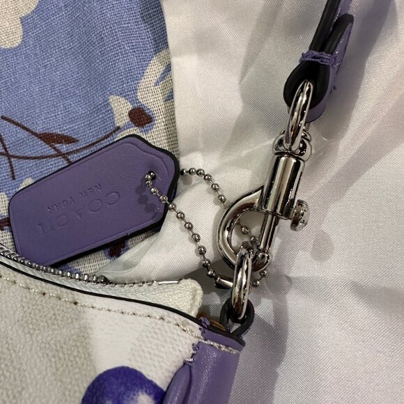 Coach Handbag With Blueberry Print - Picture 7 of 8